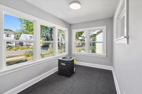 Minneapolis, MN 55412,3410 Russell AVE N