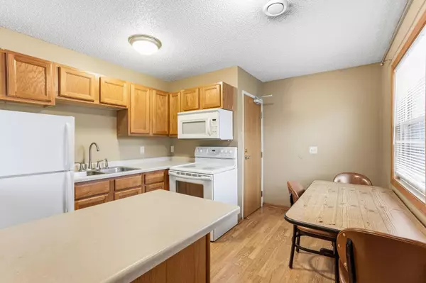 New Hope, MN 55428,8113 Bass Lake RD