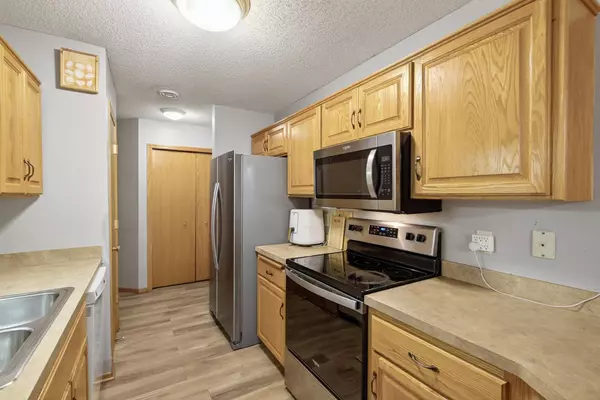 Champlin, MN 55316,8561 121st AVE N