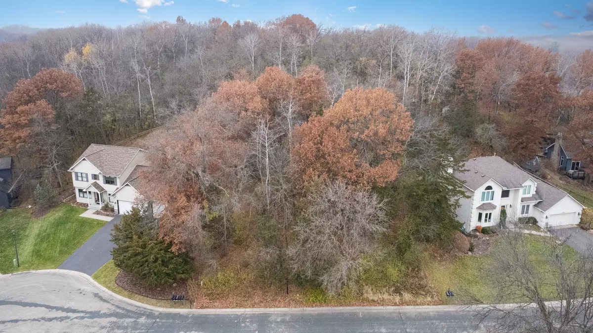 Eden Prairie, MN 55346,6250 Mallory LN