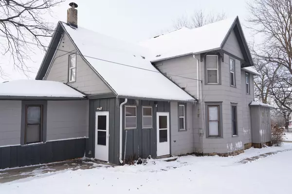 Red Wing, MN 55066,1227 W 4th ST