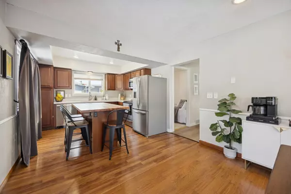 Saint Cloud, MN 56303,1422 Northway CT