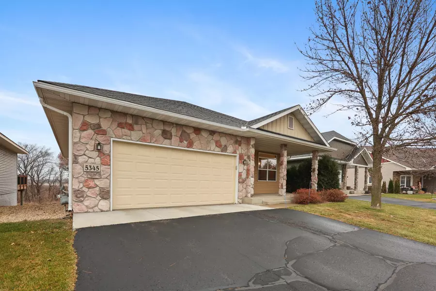 5345 Sand Bunker ST, Saint Cloud, MN 56304