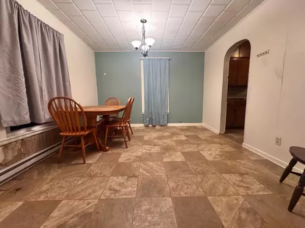 Marshall, MN 56258,205 W Marshall ST