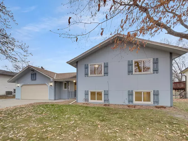 Brooklyn Park, MN 55445,8232 Sumter AVE N