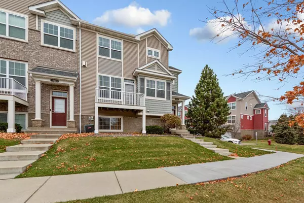 Maple Grove, MN 55311,17225 72nd AVE N #2001