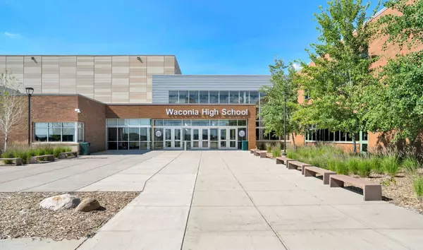 Waconia, MN 55387,4344 Meadowview DR