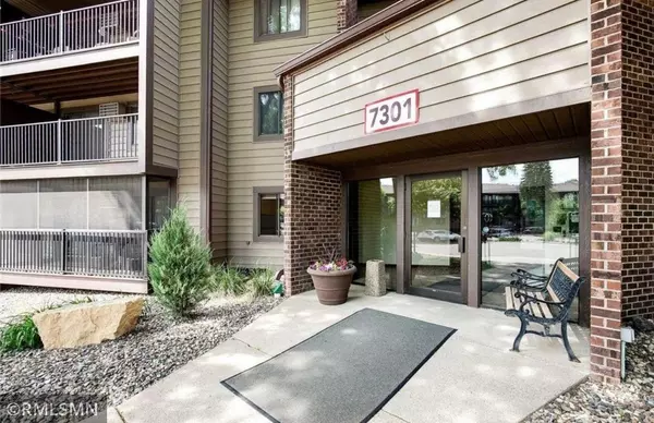 7301 W 101st ST #312, Bloomington, MN 55438