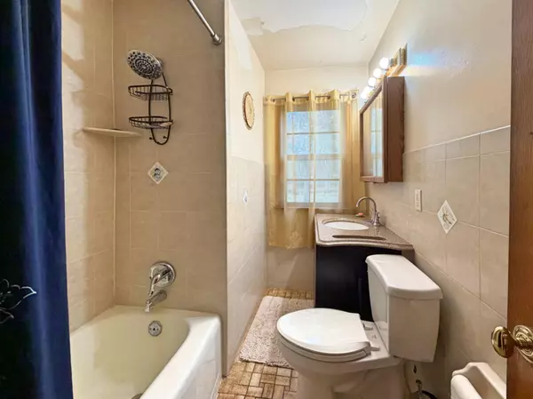 Saint Paul, MN 55117,1245 Dale ST N