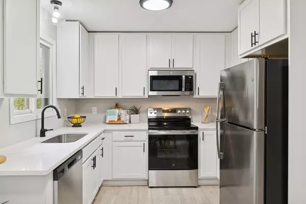 Shakopee, MN 55379,612 11th AVE E