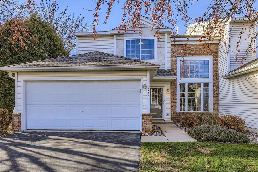 7642 Arboretum Village PL, Chanhassen, MN 55317