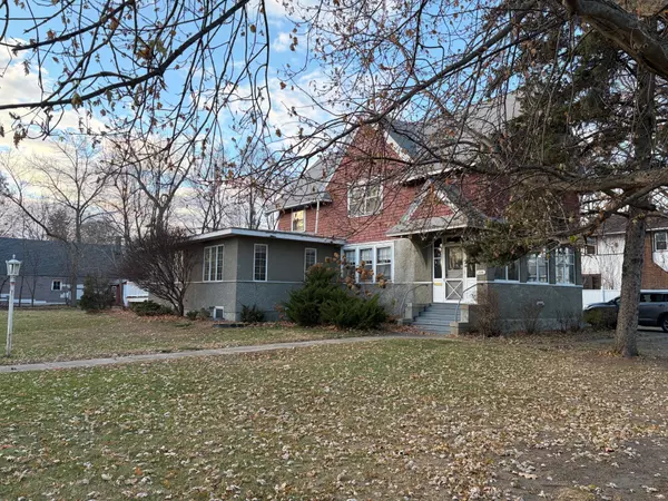 Litchfield, MN 55355,724 S Marshall AVE