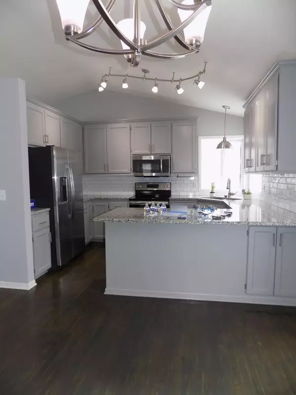 Albertville, MN 55301,10634 51st ST NE