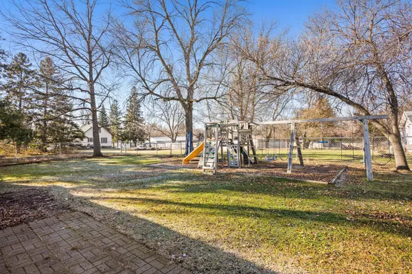 Elbow Lake, MN 56531,817 1st ST SE