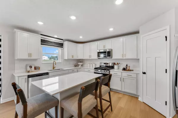 Farmington, MN 55024,19275 Clearwater LOOP