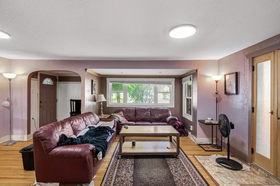 2224 4th AVE, Anoka, MN 55303