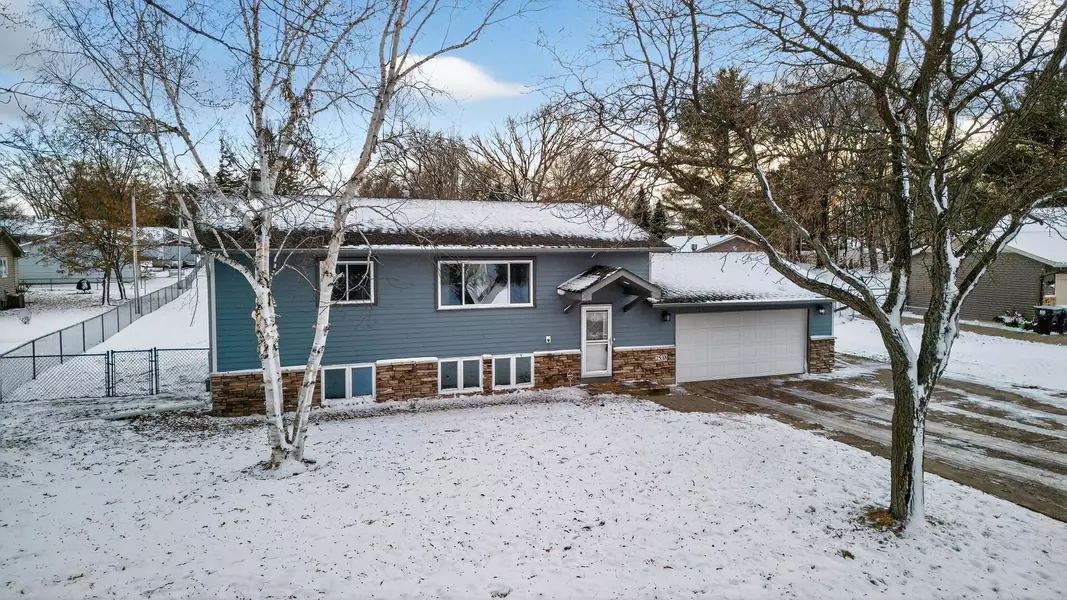 2538 140th LN NW, Andover, MN 55304