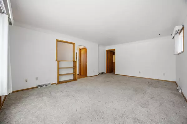 Moorhead, MN 56560,2115 7th ST S