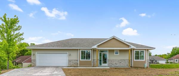 31079 Magnolia Ridge Way, Lindstrom, MN 55045