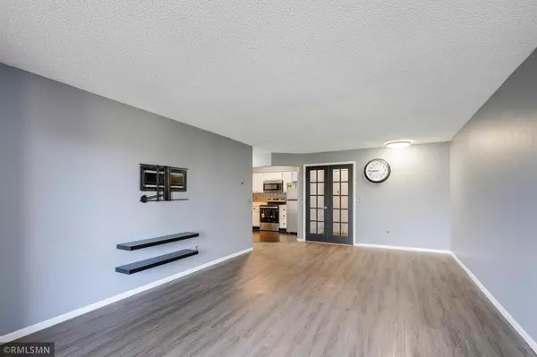 Columbia Heights, MN 55421,1011 41st AVE NE #306