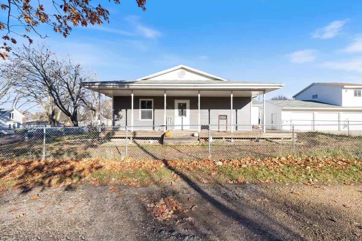 Janesville, MN 56048,305 N Craig ST