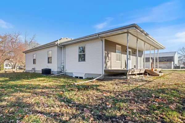 Janesville, MN 56048,305 N Craig ST