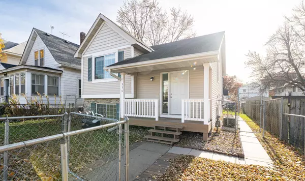 Saint Paul, MN 55104,936 Thomas AVE