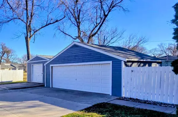 Pipestone, MN 56164,408 2nd ST NE