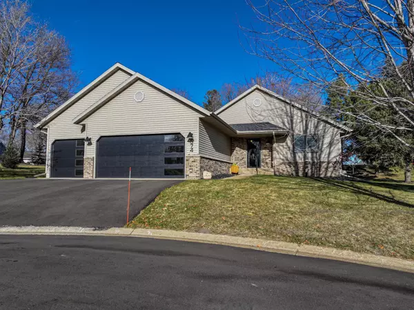 574 Pleasant View DR NW, Alexandria, MN 56308