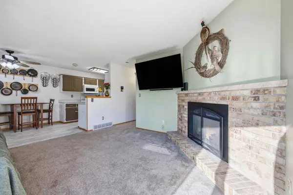 Fargo, ND 58103,1523 28 AVE S