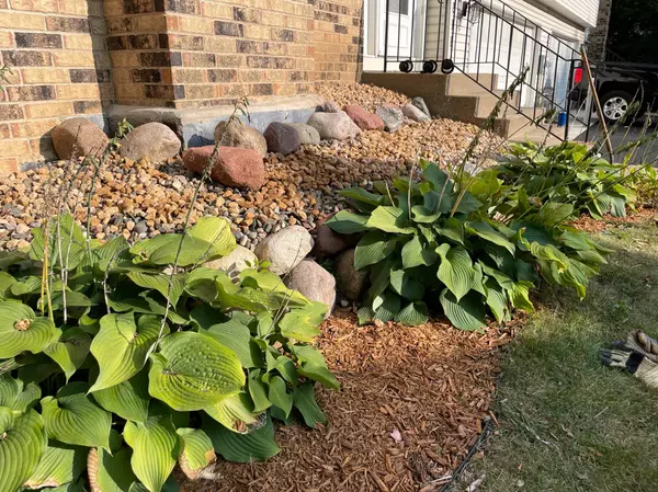 Burnsville, MN 55337,12232 Oak Leaf CIR