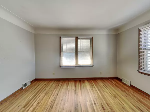 Brooklyn Center, MN 55430,5606 Bryant AVE N