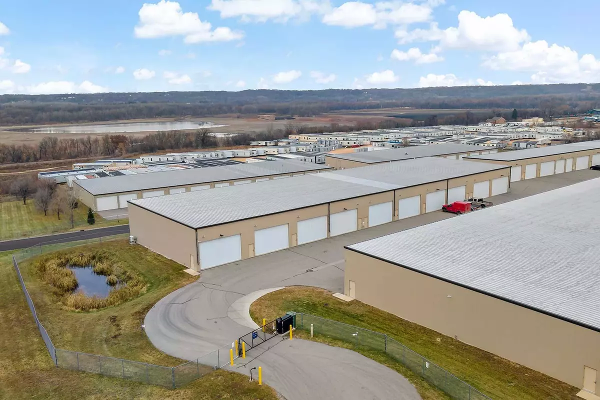 Shakopee, MN 55379,1822 115th St. W #127