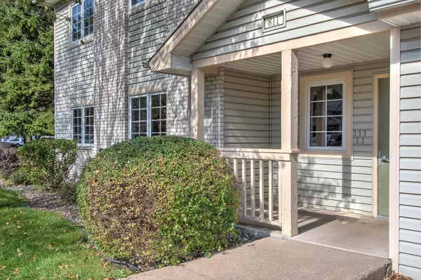 811 98th AVE NW #101, Coon Rapids, MN 55433