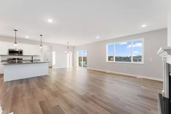 New Richmond, WI 54017,1574 Creekwood DR