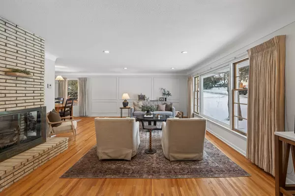 South Saint Paul, MN 55075,2233 Gilbert LN