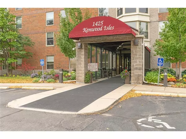 Minneapolis, MN 55408,1425 W 28th ST #303