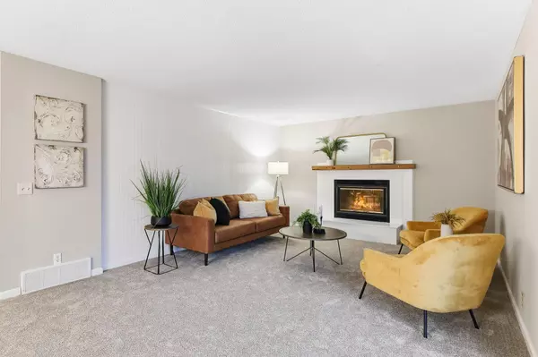 Woodbury, MN 55125,144 Avignon CT #13