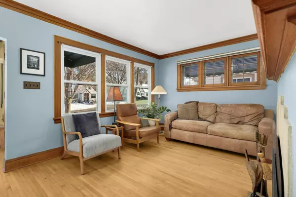 West Saint Paul, MN 55118,1053 Smith AVE S