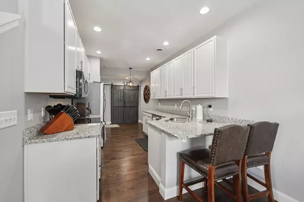 Lakeville, MN 55044,20330 Kensfield TRL #1504