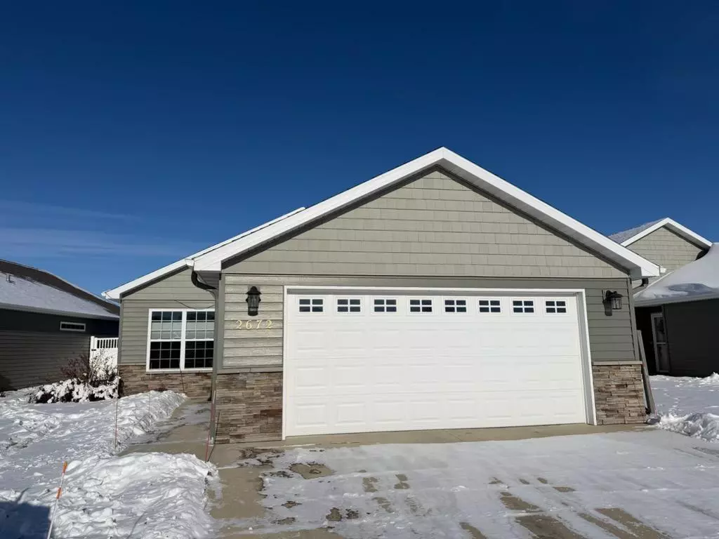 Fargo, ND 58104,2672 Whispering Creek CIR S