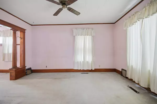 Austin, MN 55912,1806 E Oakland AVE