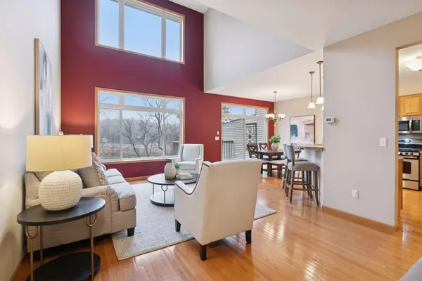 Eagan, MN 55121,589 Crane Creek LN