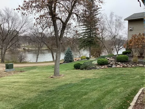 Albert Lea, MN 56007,210 North LN