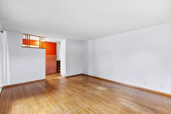 Cottage Grove, MN 55016,8468 Hyde AVE S