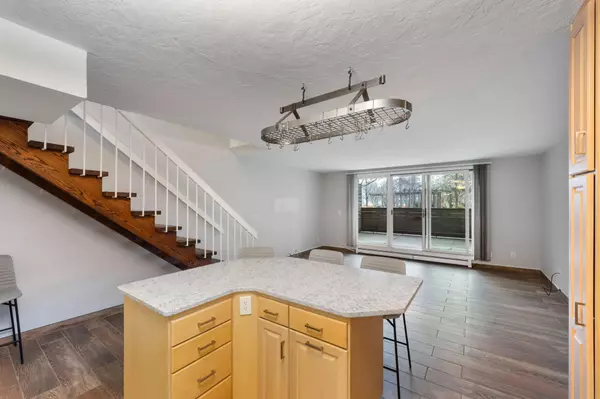 Minneapolis, MN 55403,1200 Nicollet MALL #218