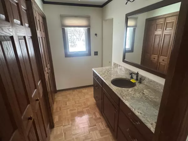 Fridley, MN 55432,5564 E Danube RD