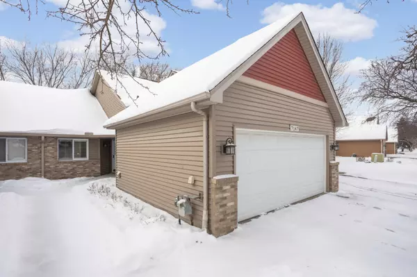 Lino Lakes, MN 55014,7147 Ivy Ridge CT