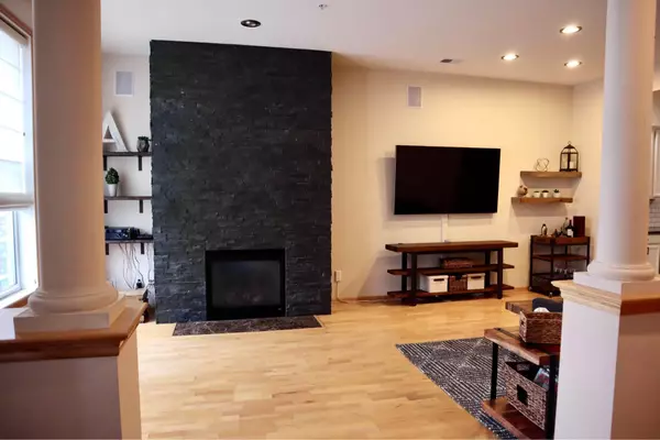 Saint Louis Park, MN 55416,3712 Wooddale AVE S #8