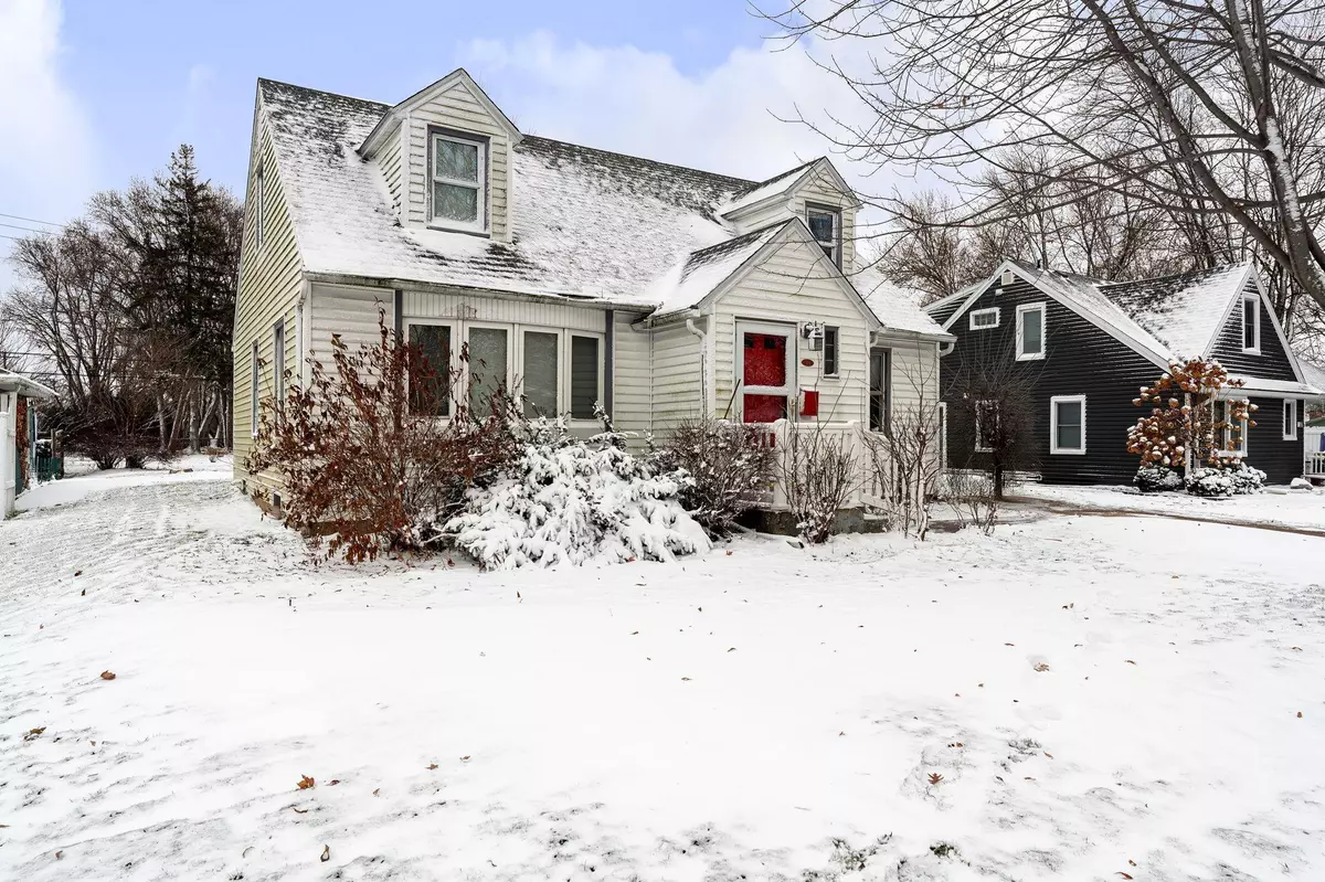 Owatonna, MN 55060,719 Truman AVE